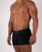 Boxer Dicci Preto Básico no corpo do modelo - Roupa íntima Online - Dicci